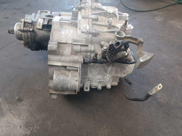 BOITE DE VITESSE MANUEL - Vue 2